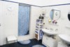 Freistehendes Einfamilienhaus mit mögl. barrierefreier Einliegerwohnung - Badezimmer 1